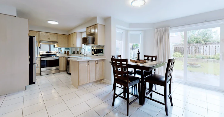 Room 4-32 Subrisco Avenue, Richmond Hill, ON, L4S 1B2 - 9
