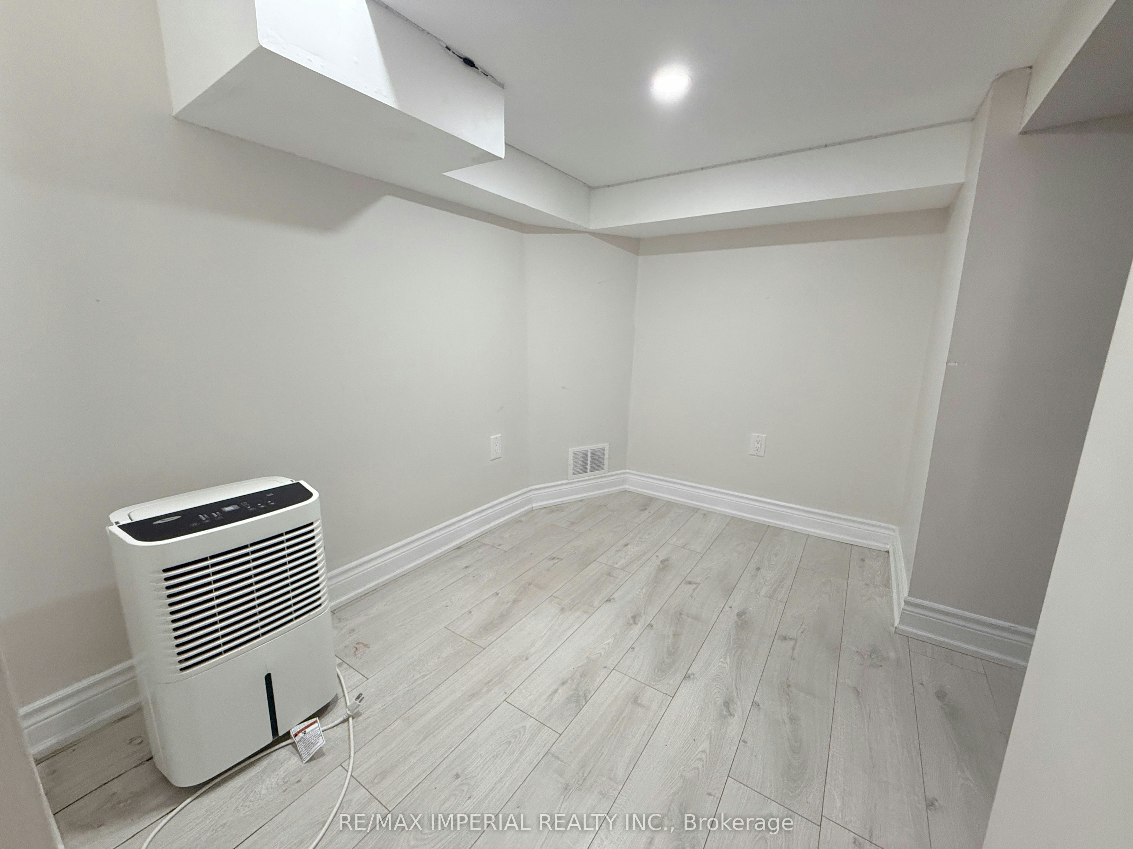 BSMT-179 Chelsea Crescent, Bradford West Gwillimbury, ON, L3Z 4G7 - 19