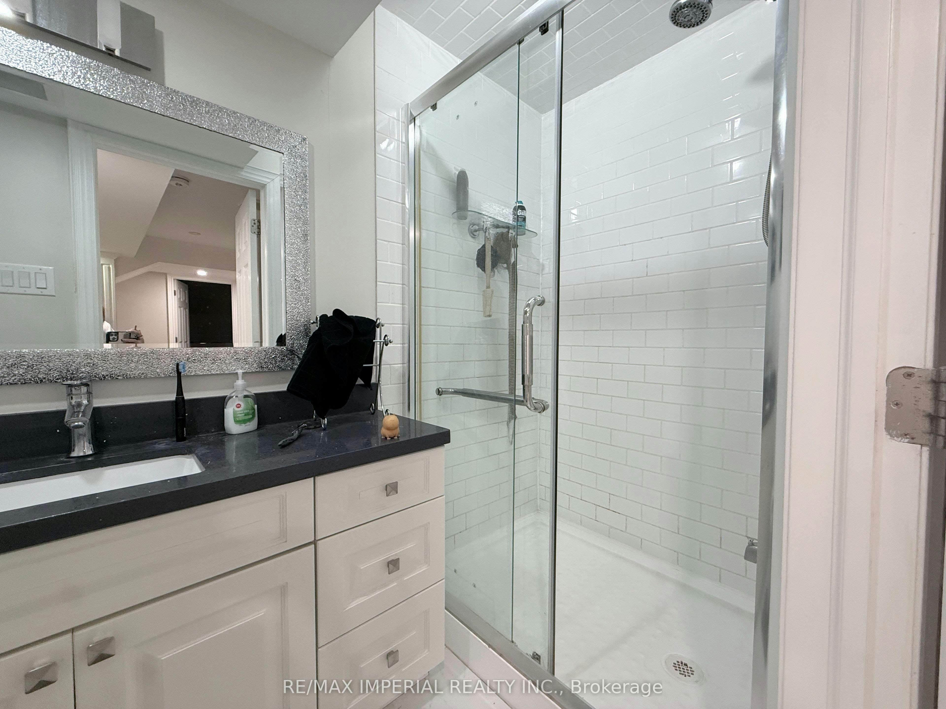 BSMT-179 Chelsea Crescent, Bradford West Gwillimbury, ON, L3Z 4G7 - 16
