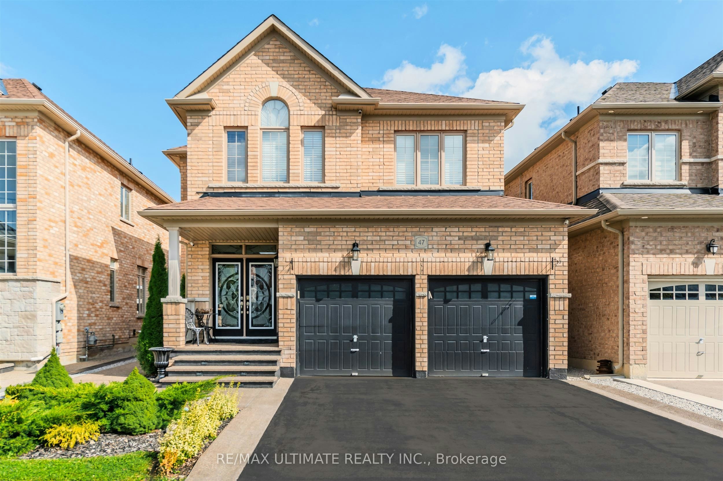 47 Lewis Avenue, Bradford West Gwillimbury, ON, L3Z 0X2