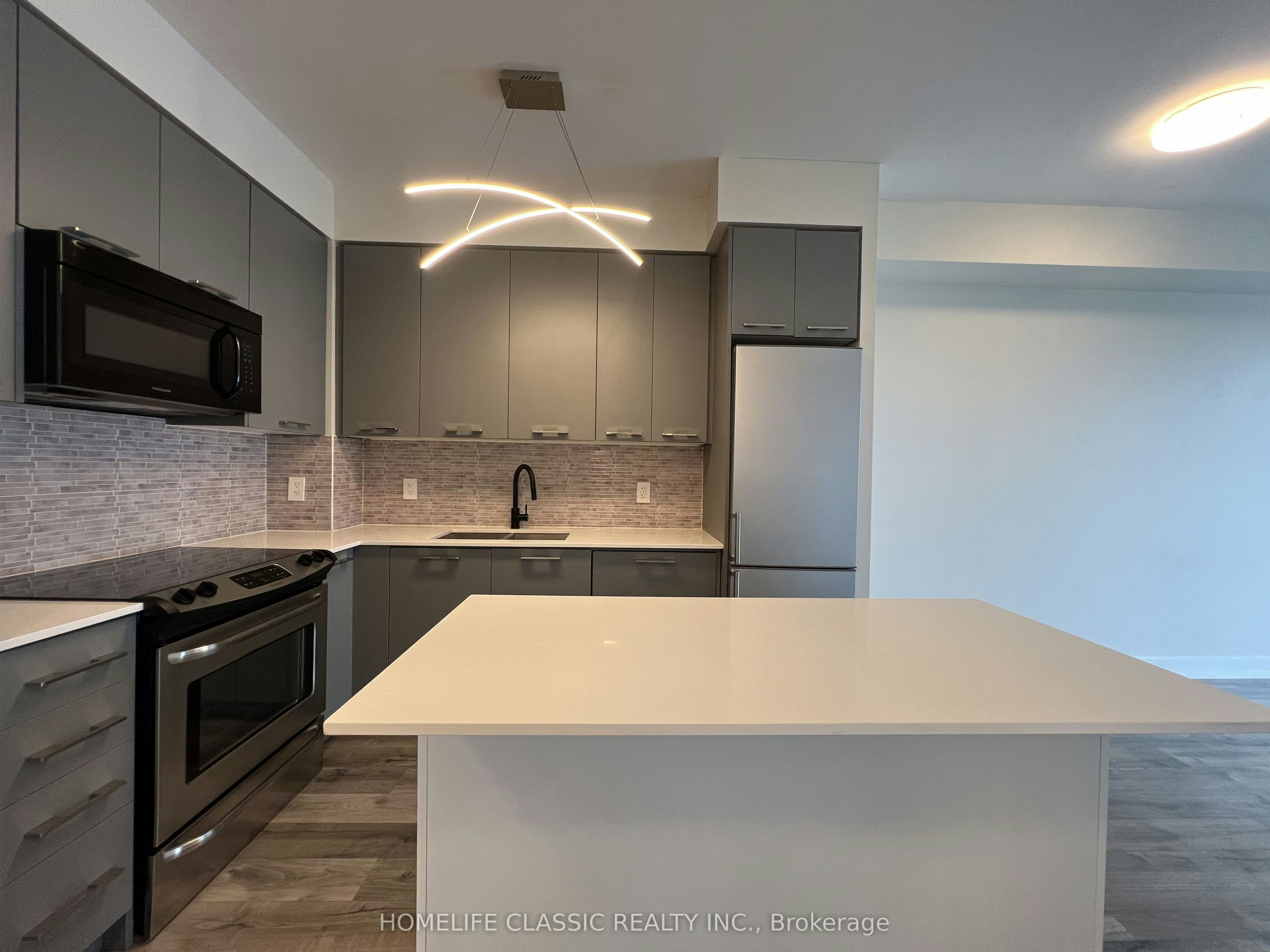 813-9471 Yonge Street, Richmond Hill, ON, L4C 0Z5 - 4