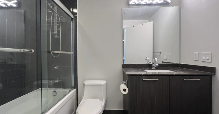 813-9471 Yonge Street, Richmond Hill, ON, L4C 0Z5 - 6