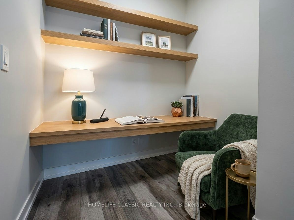 813-9471 Yonge Street, Richmond Hill, ON, L4C 0Z5 - 3