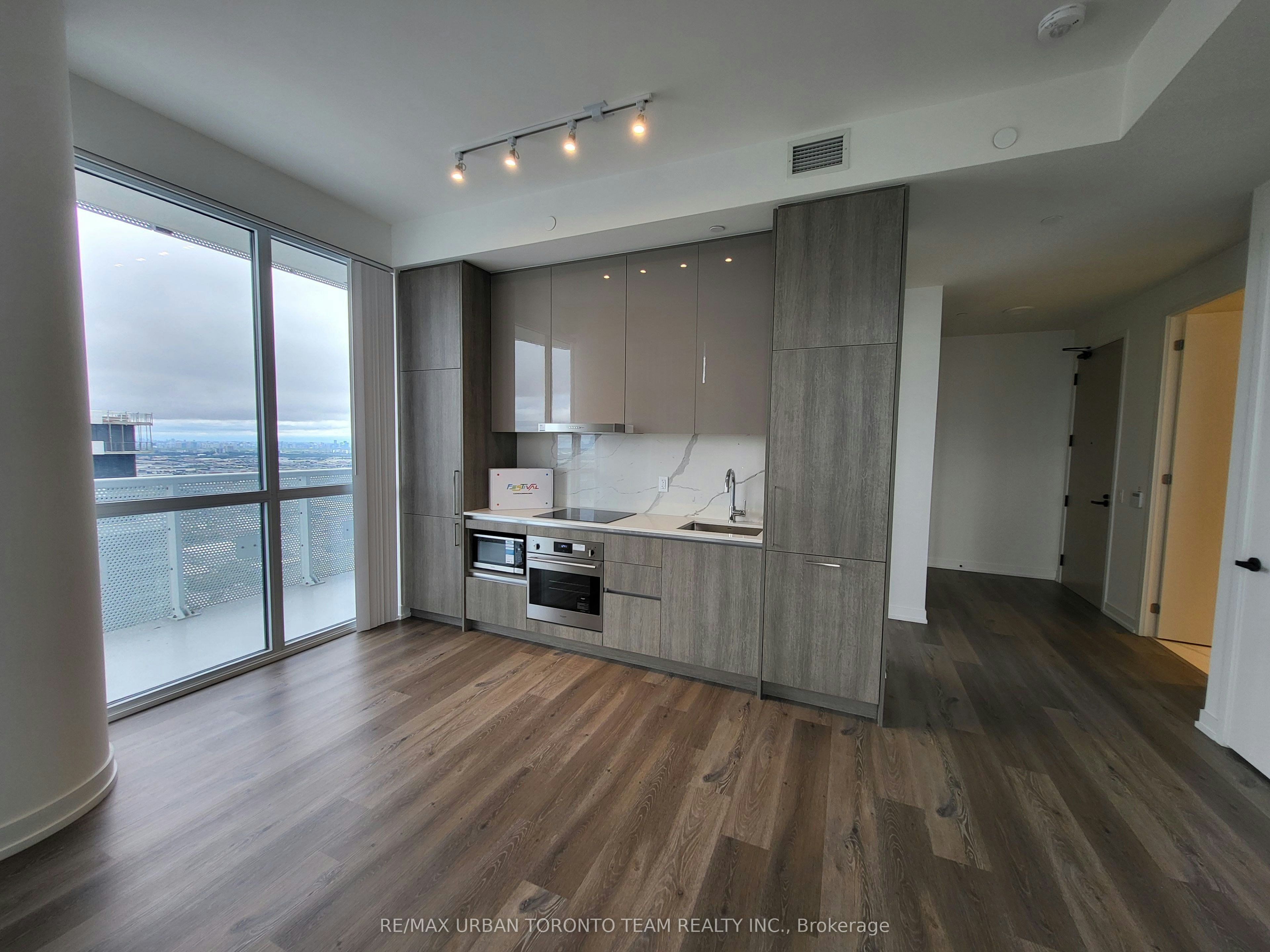 6512-225 Commerce Street, Vaughan, ON, L4K 0R1 - 2