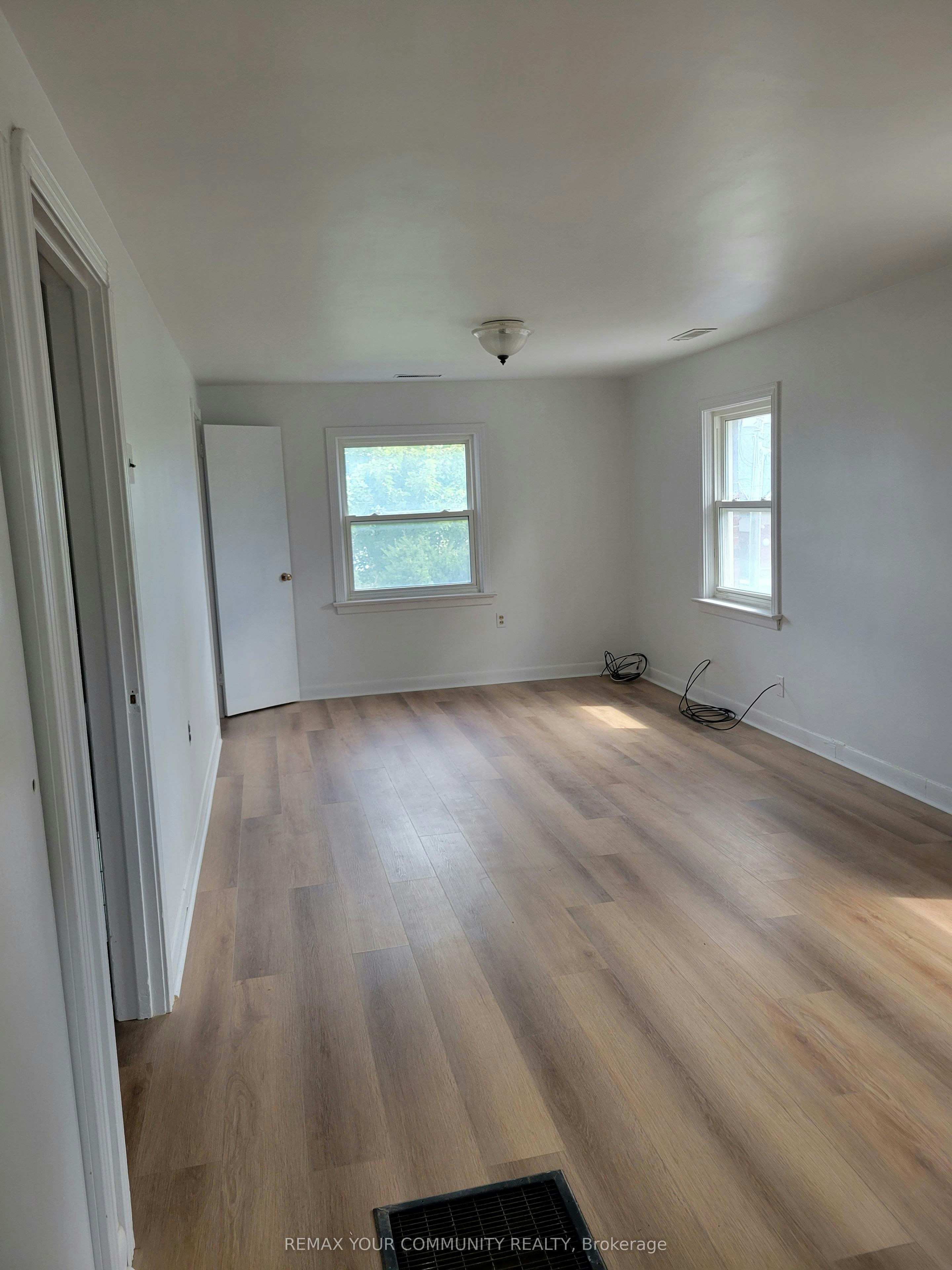 2nd Floor-12926 Highway 27 N/A, King, ON, L0G 1N0 - 2