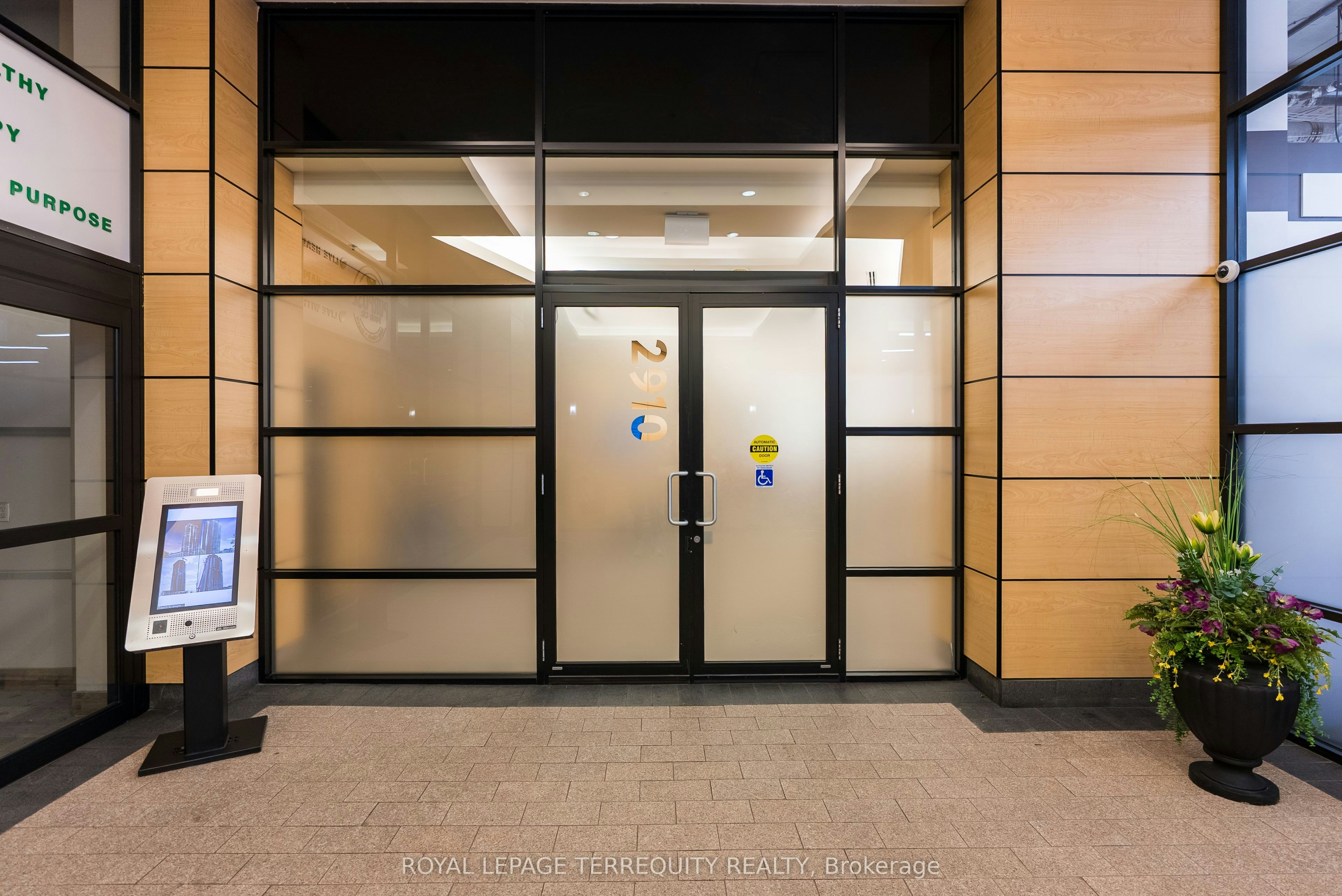 902-2910 Highway 7 N/A, Vaughan, ON, L4K 0H8 - 17