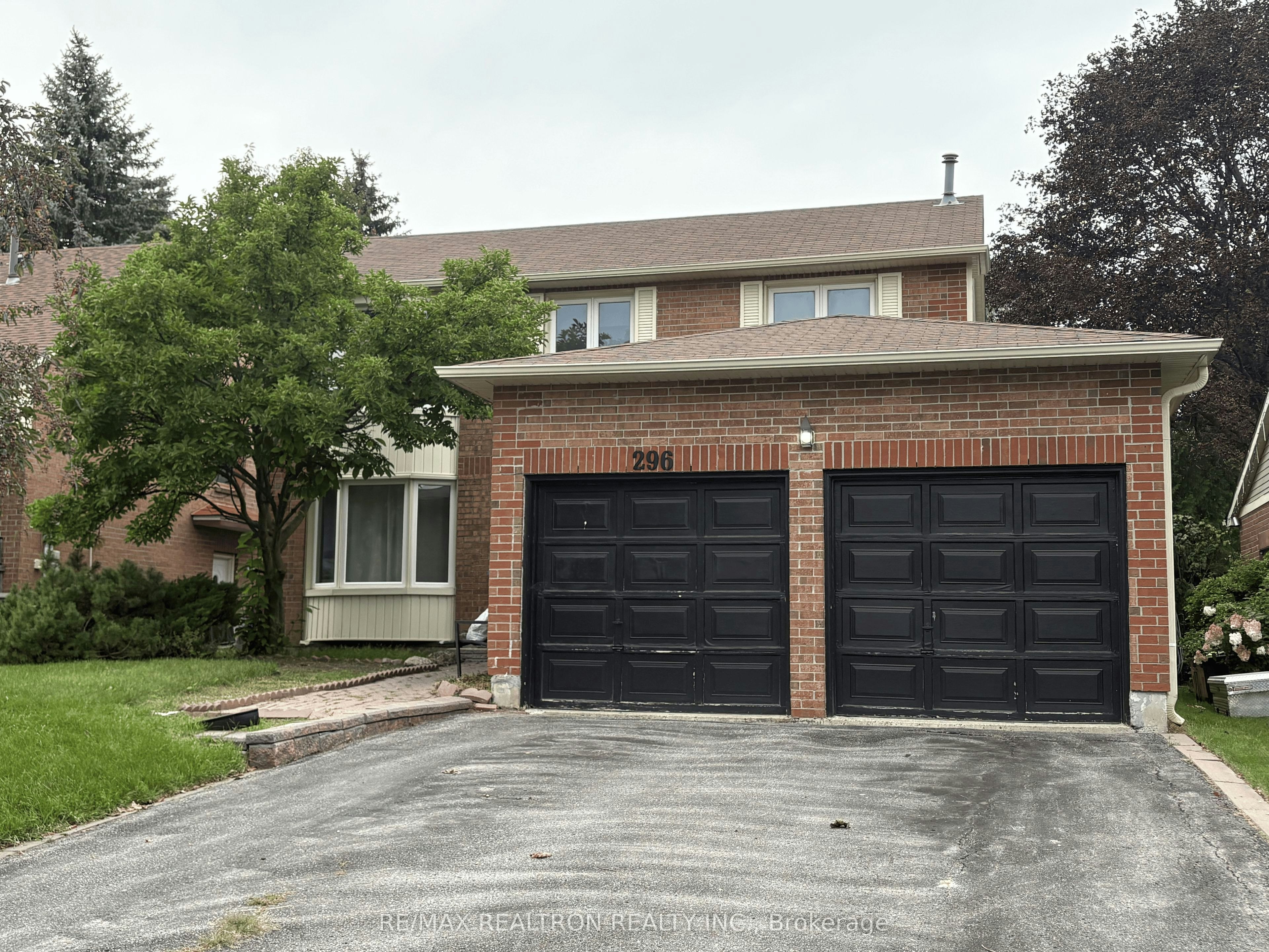 296 John Bowser Crescent, Newmarket, ON, L3Y 7N8