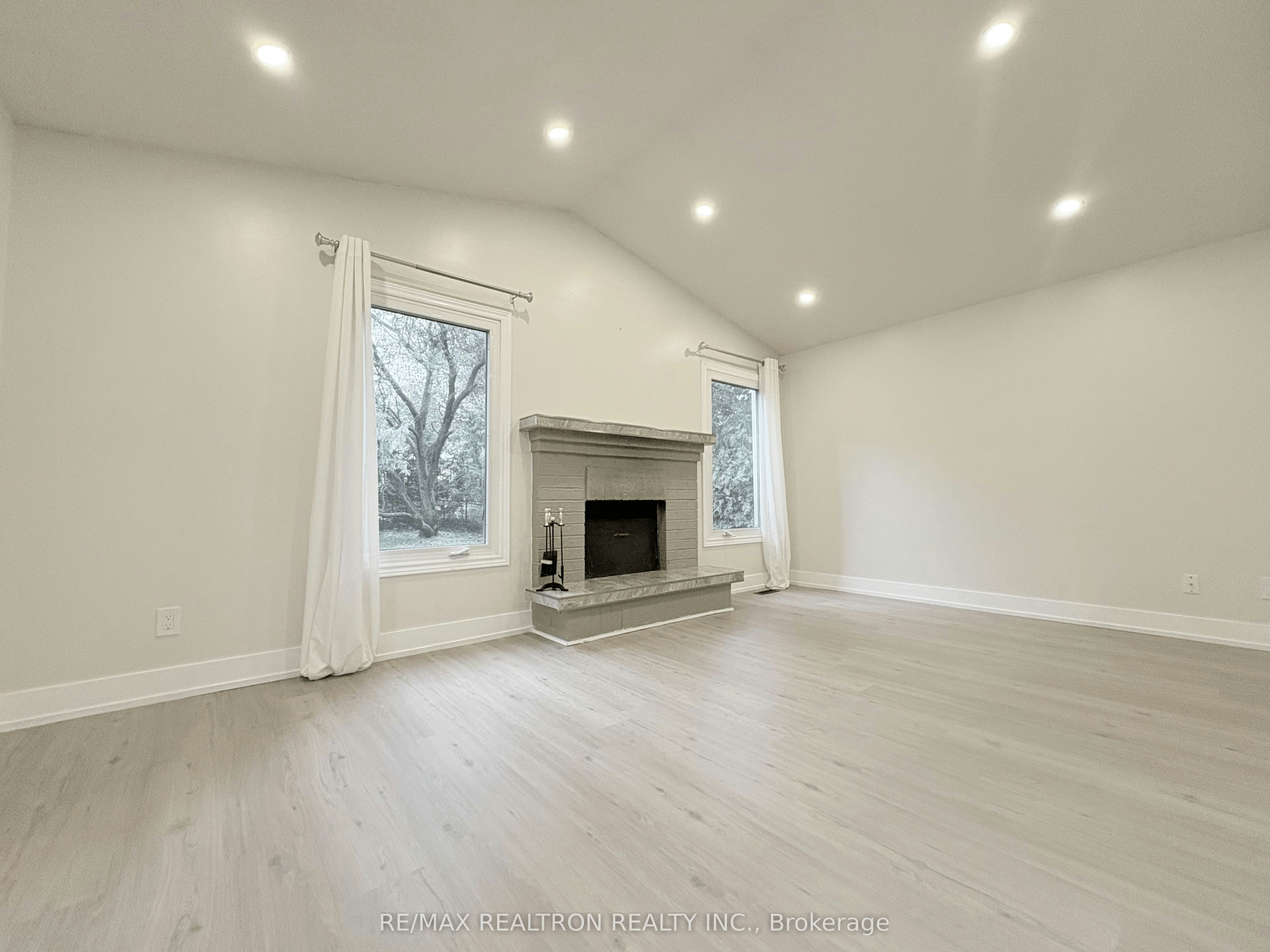 296 John Bowser Crescent, Newmarket, ON, L3Y 7N8 - 5