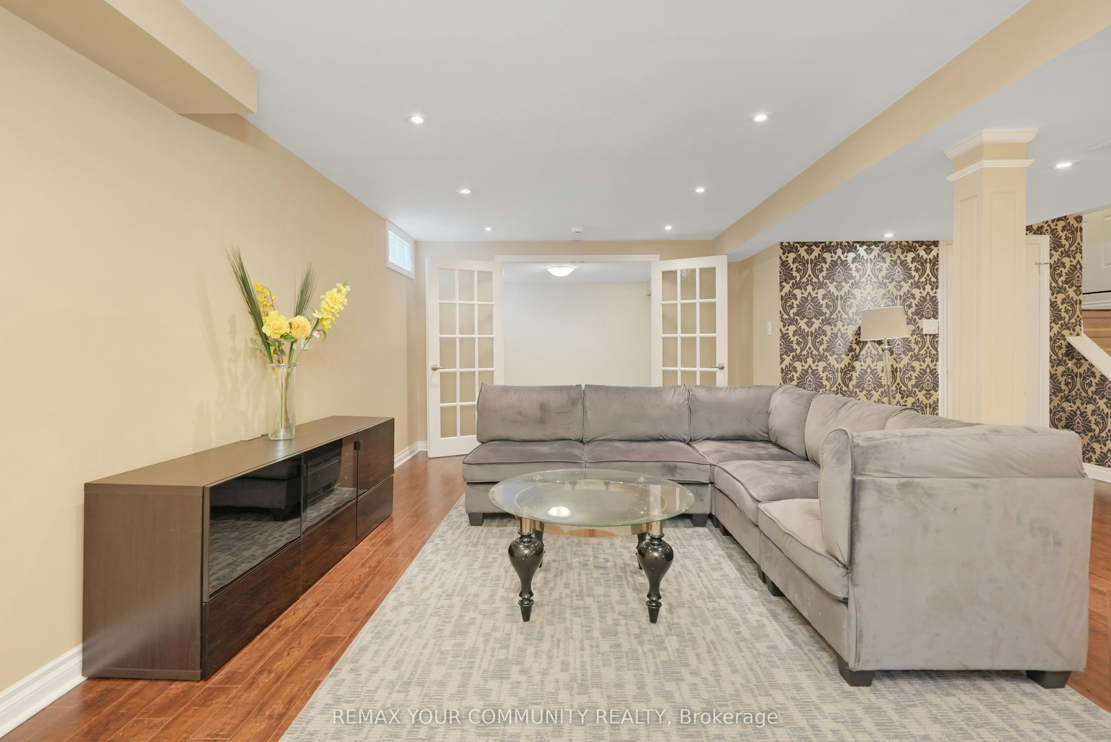 BSMT-112 Downy Emerald Drive, Bradford West Gwillimbury, ON, L3Z 0J2 - 9