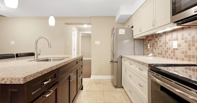 BSMT-112 Downy Emerald Drive, Bradford West Gwillimbury, ON, L3Z 0J2 - 7