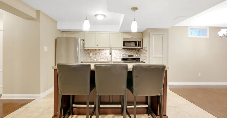 BSMT-112 Downy Emerald Drive, Bradford West Gwillimbury, ON, L3Z 0J2 - 5