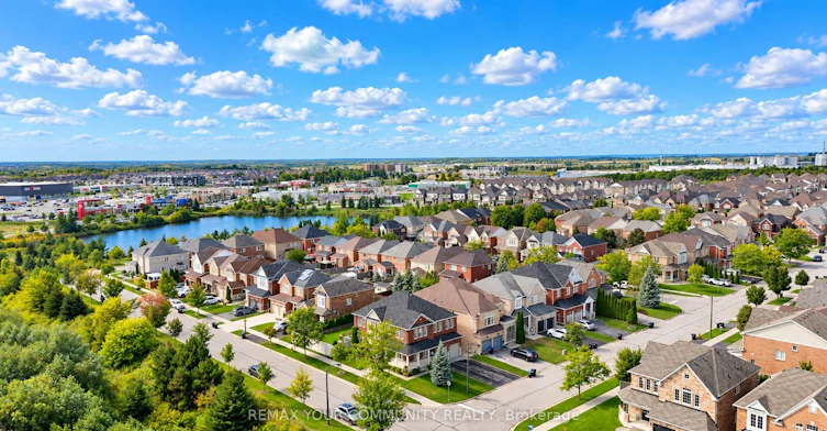 BSMT-112 Downy Emerald Drive, Bradford West Gwillimbury, ON, L3Z 0J2 - 4