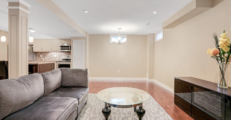 BSMT-112 Downy Emerald Drive, Bradford West Gwillimbury, ON, L3Z 0J2 - 12