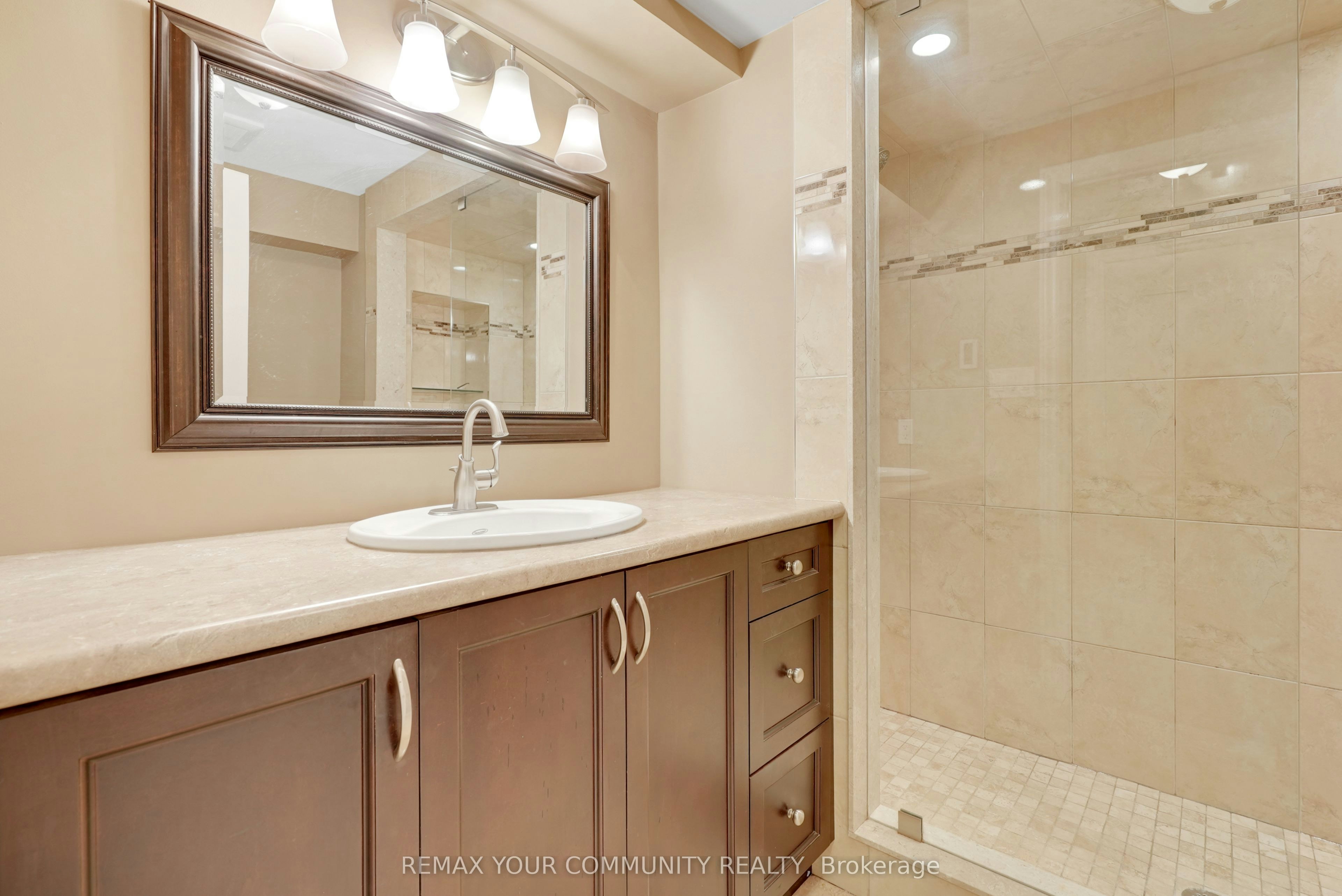 BSMT-112 Downy Emerald Drive, Bradford West Gwillimbury, ON, L3Z 0J2 - 18