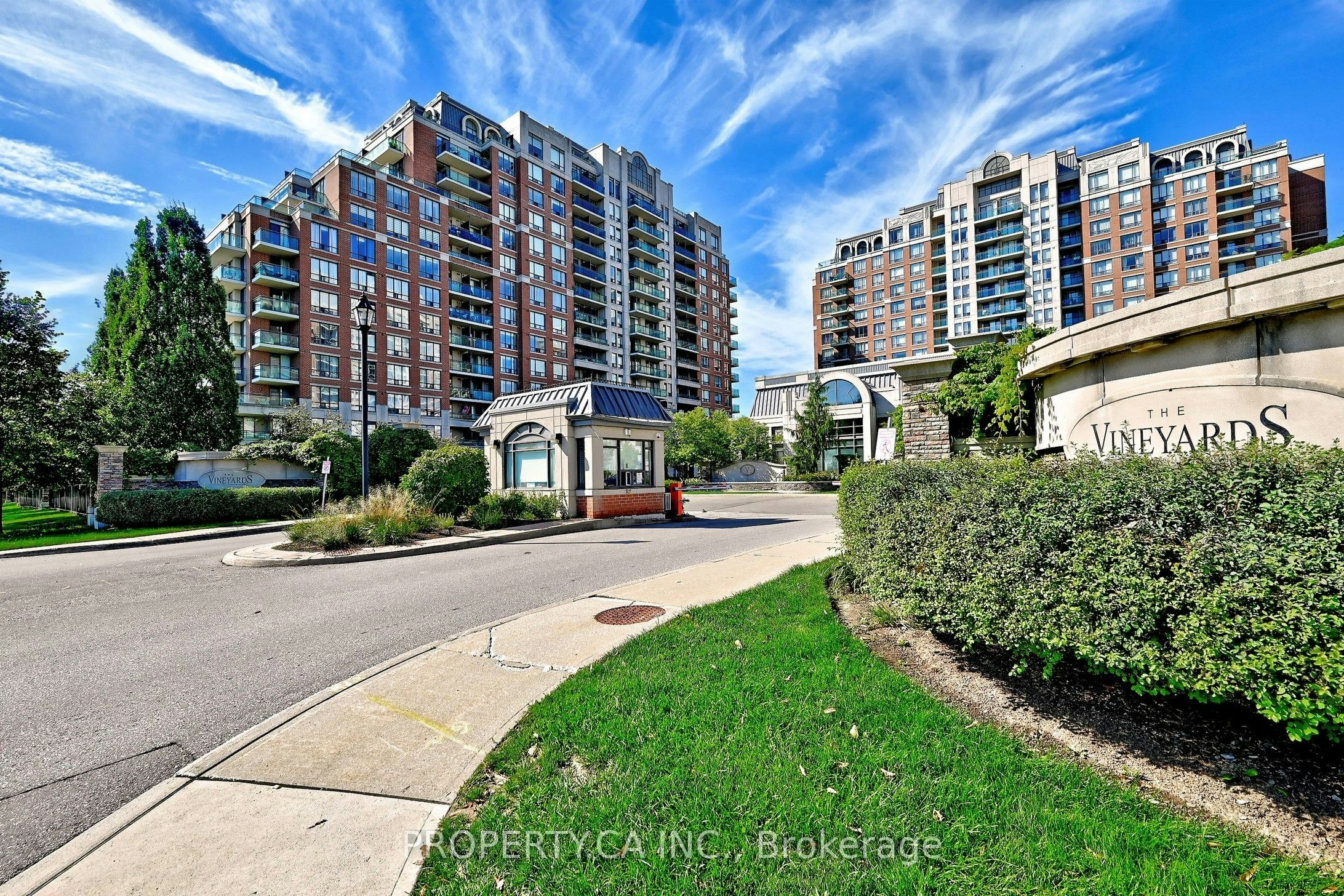 1013-310 Red Maple Road, Richmond Hill, ON, L4C 0T7