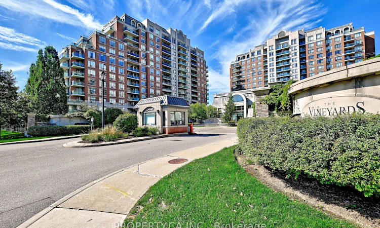 1013-310 Red Maple Road