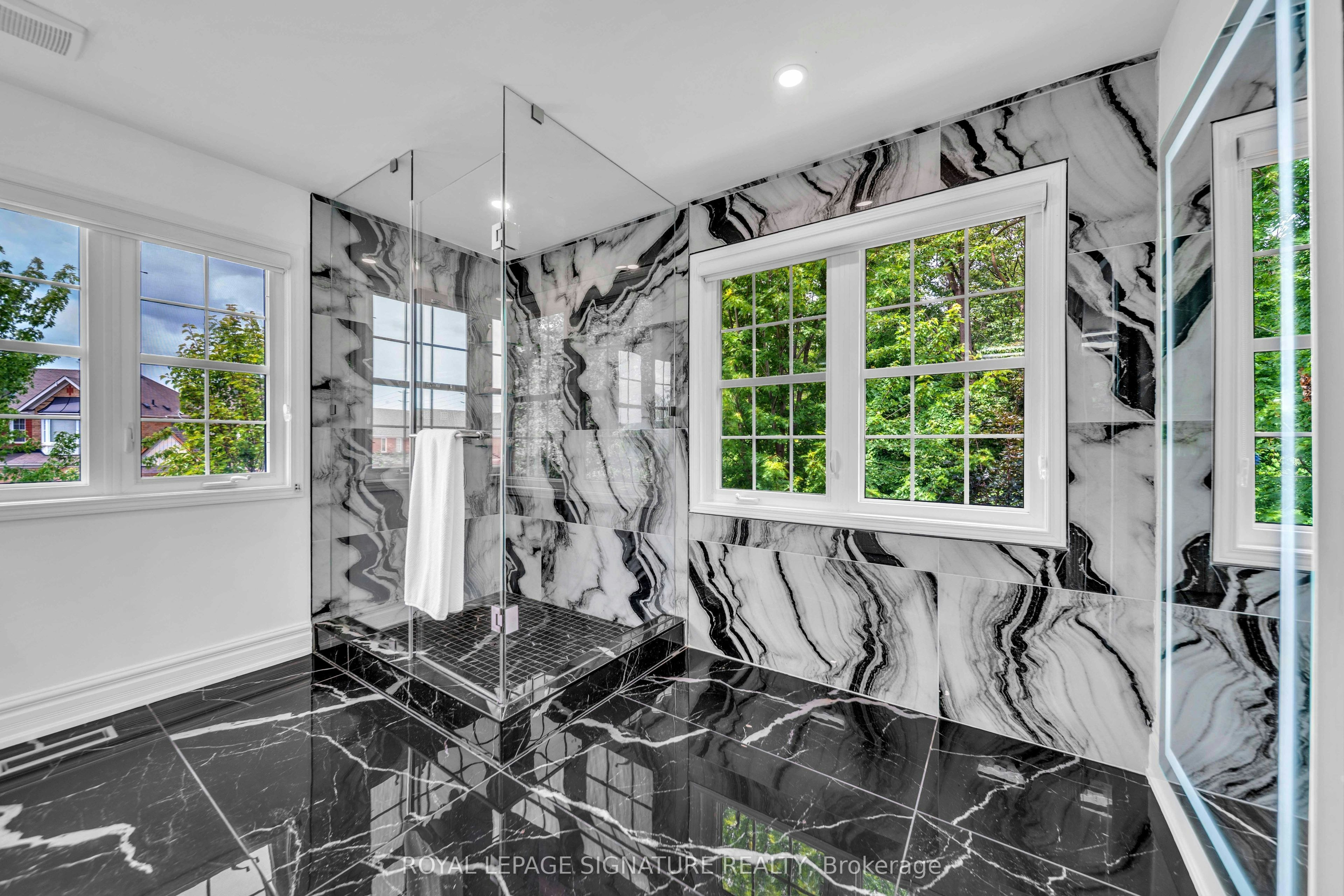 81 Bulmer Crescent, Newmarket, ON, L3X 3K1 - 17