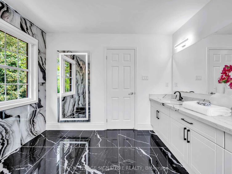 81 Bulmer Crescent, Newmarket, ON, L3X 3K1 - 18
