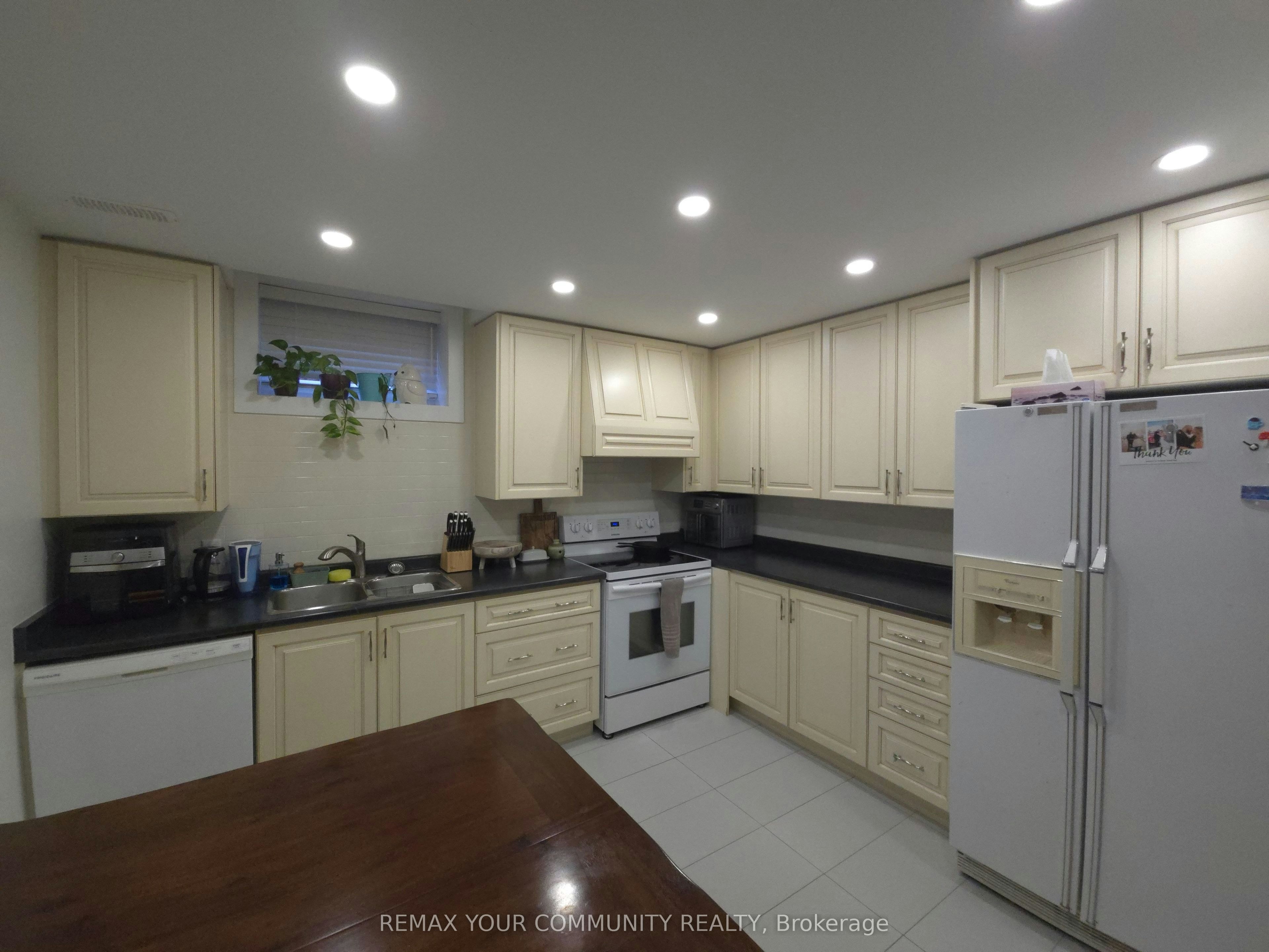 Basement-171 Dolores Crescent, Vaughan, ON, L4H 1C9 - 9