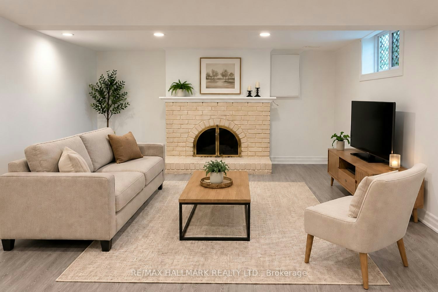 BSMT-102 Murray Drive, Aurora, ON, L4G 2C5 - 3