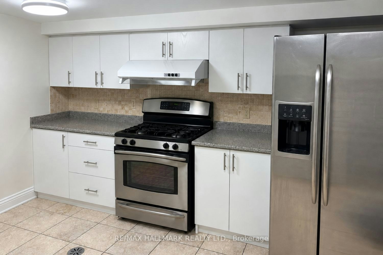 BSMT-102 Murray Drive, Aurora, ON, L4G 2C5 - 11