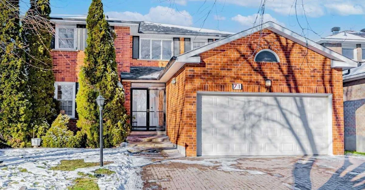 BSMT-71 Crystal Drive, Richmond Hill, ON, L4C 7Y7