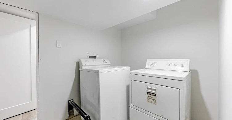 BSMT-71 Crystal Drive, Richmond Hill, ON, L4C 7Y7 - 10