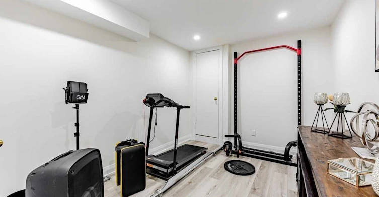 BSMT-71 Crystal Drive, Richmond Hill, ON, L4C 7Y7 - 9
