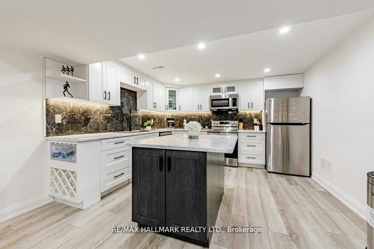 BSMT-71 Crystal Drive, Richmond Hill, ON, L4C 7Y7 - 6