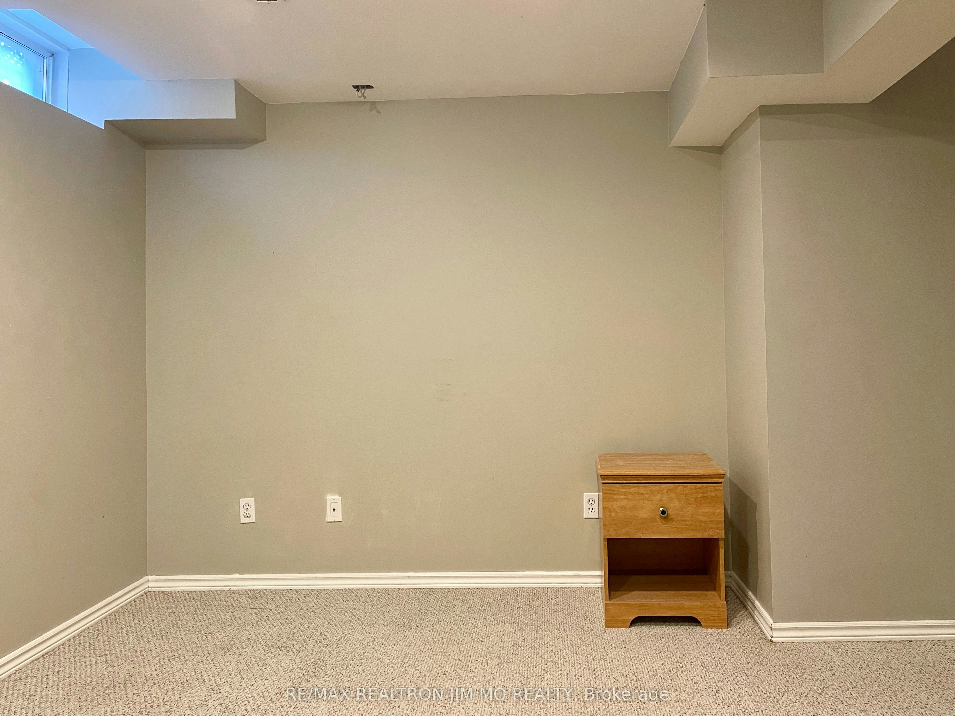 Lower-824 College Manor Drive, Newmarket, ON, L3Y 8G6 - 10