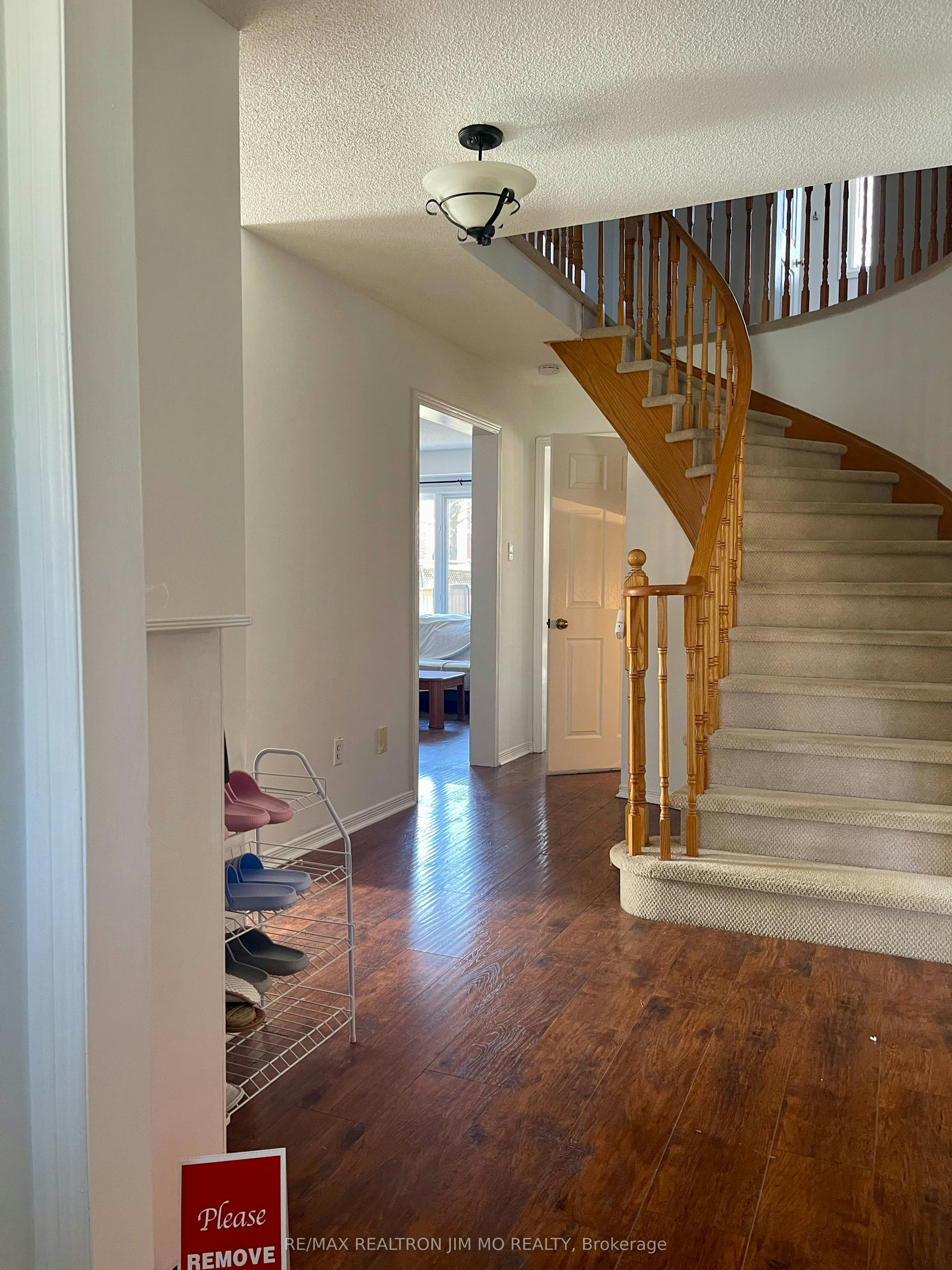 Lower-824 College Manor Drive, Newmarket, ON, L3Y 8G6 - 3