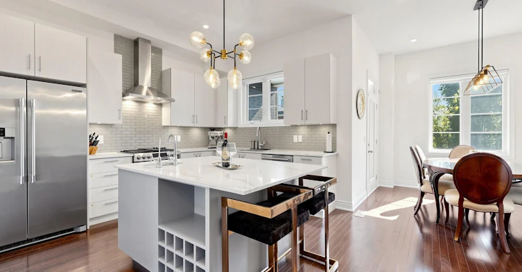 8313 Islington Avenue, Vaughan, ON, L4L 1X1 - 9