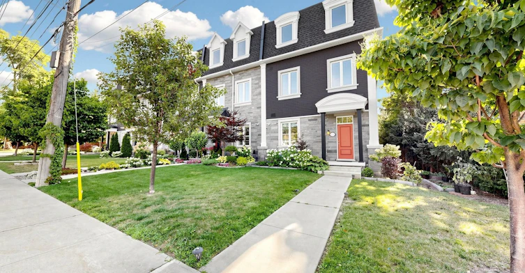 8313 Islington Avenue, Vaughan, ON, L4L 1X1