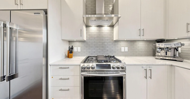 8313 Islington Avenue, Vaughan, ON, L4L 1X1 - 11