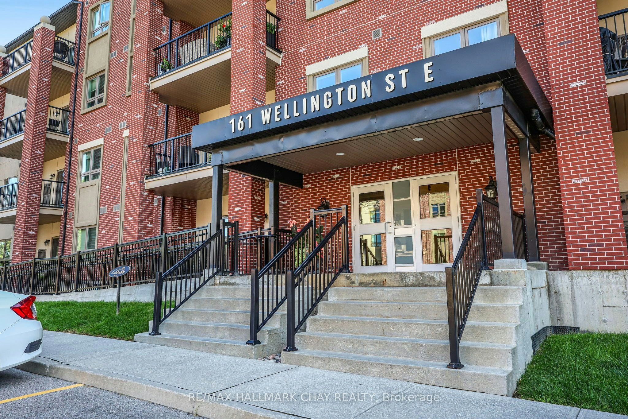 210-161 Wellington Street E, New Tecumseth, ON, L9R 0R8