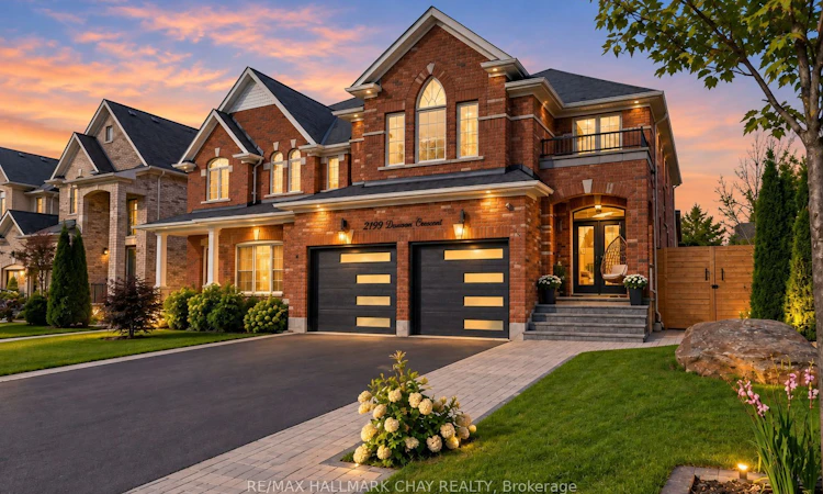 2199 Dawson Crescent