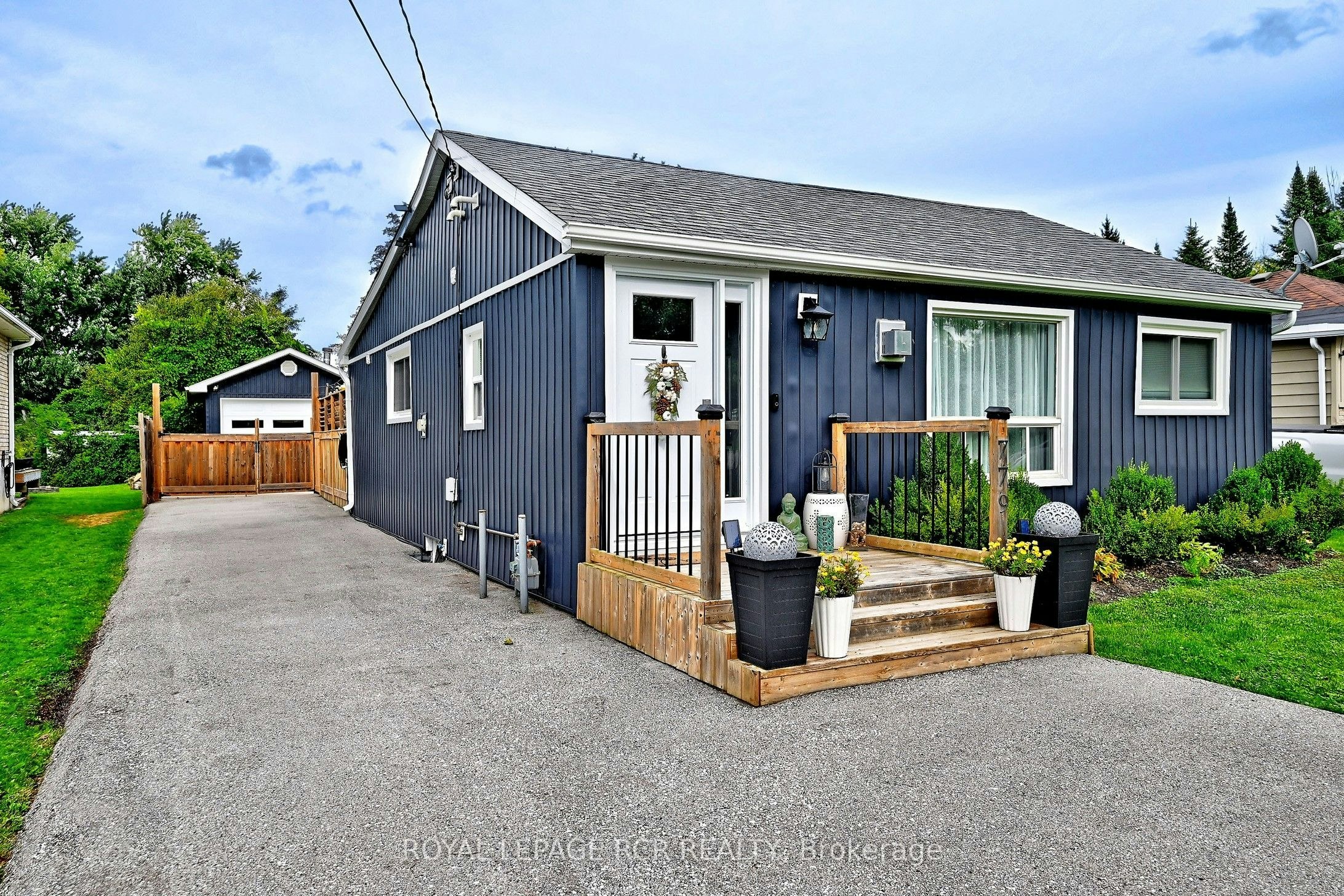 779 Sheppard Avenue, Georgina, ON, L4P 3E9