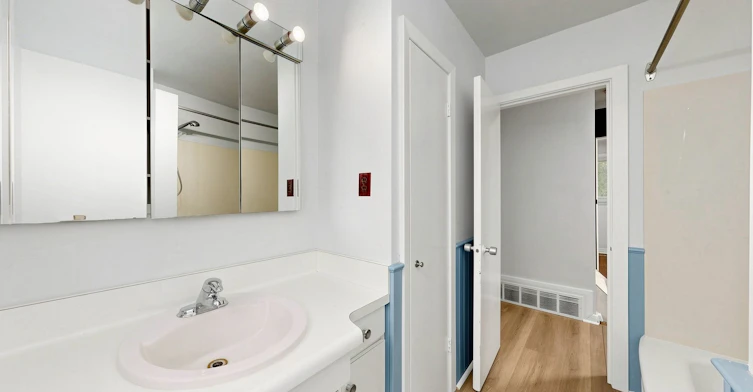 4 Rougecrest Drive, Markham, ON, L3P 3B6 - 39