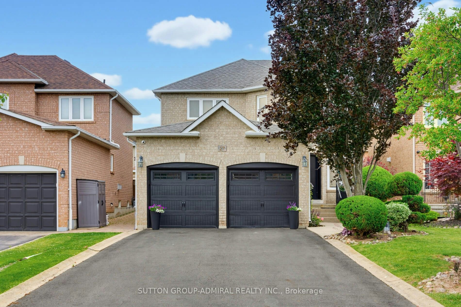 27 Pine Hollow Crescent, Vaughan, ON, L6A 2L6