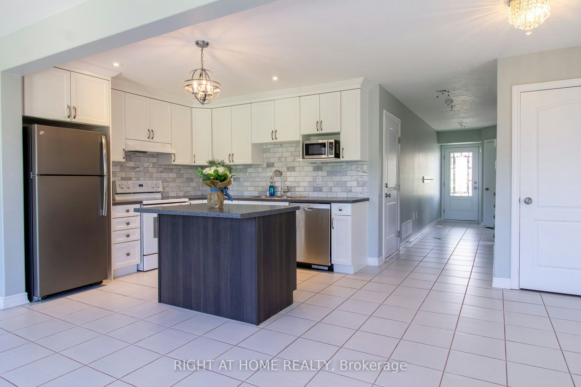 187 Hutchinson Drive, New Tecumseth, ON, L9R 0P6 - 5