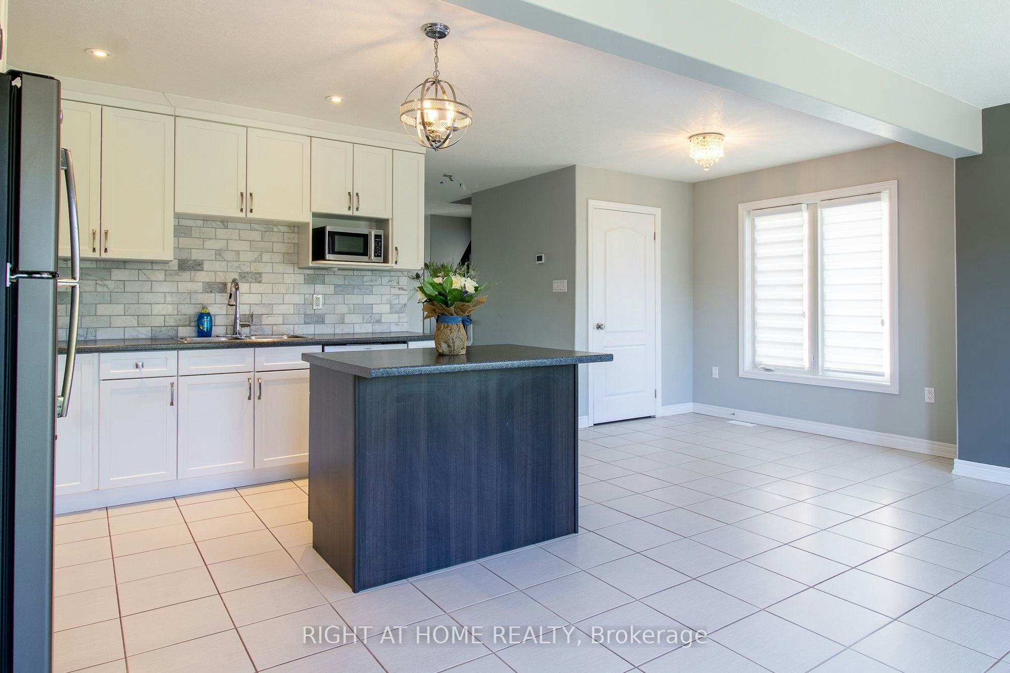 187 Hutchinson Drive, New Tecumseth, ON, L9R 0P6 - 4