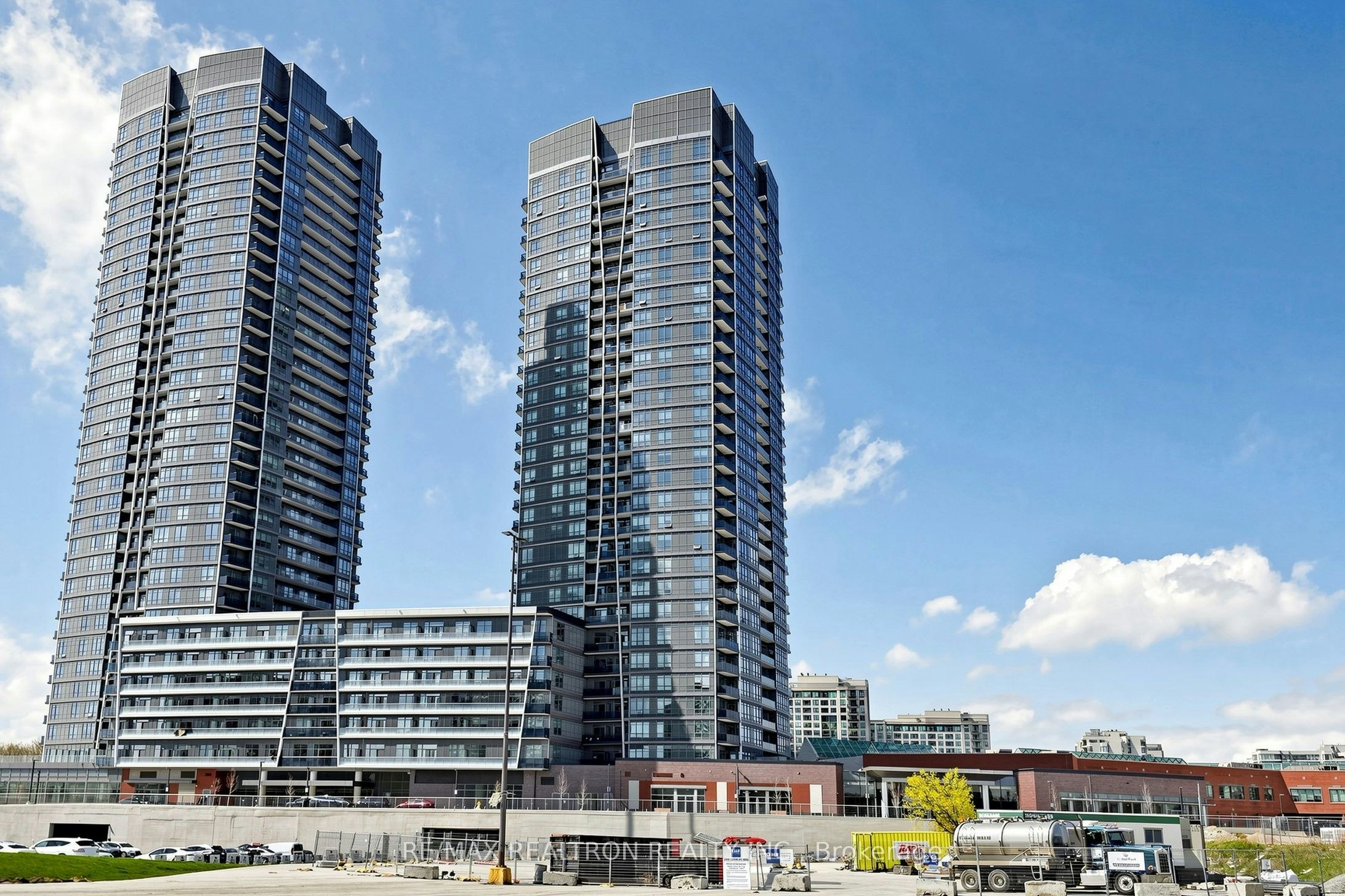 1909-50 Upper Mall Way, Vaughan, ON, L4J 0L8