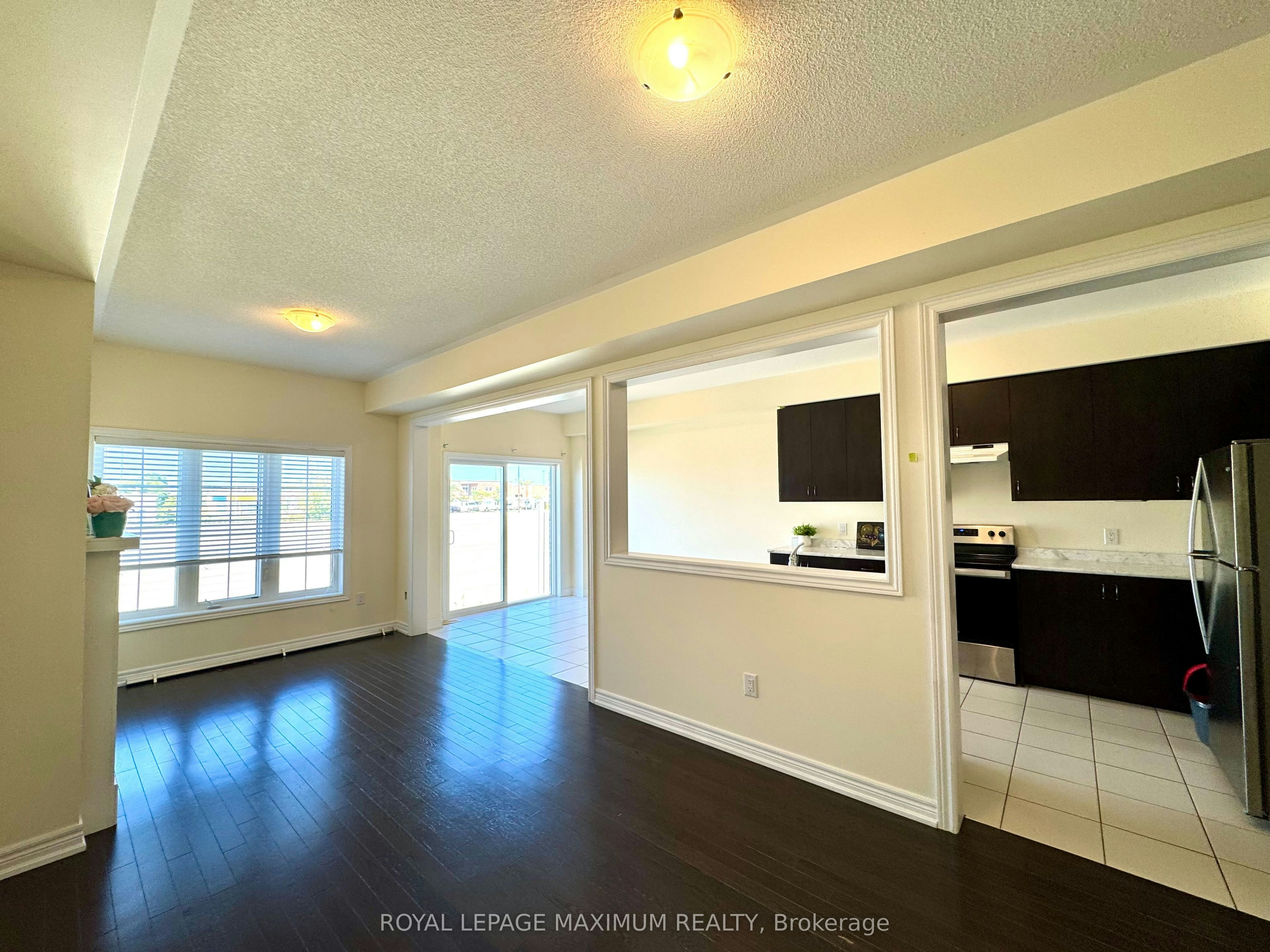 76 Blackwell Crescent, Bradford West Gwillimbury, ON, L3Z 4L4
