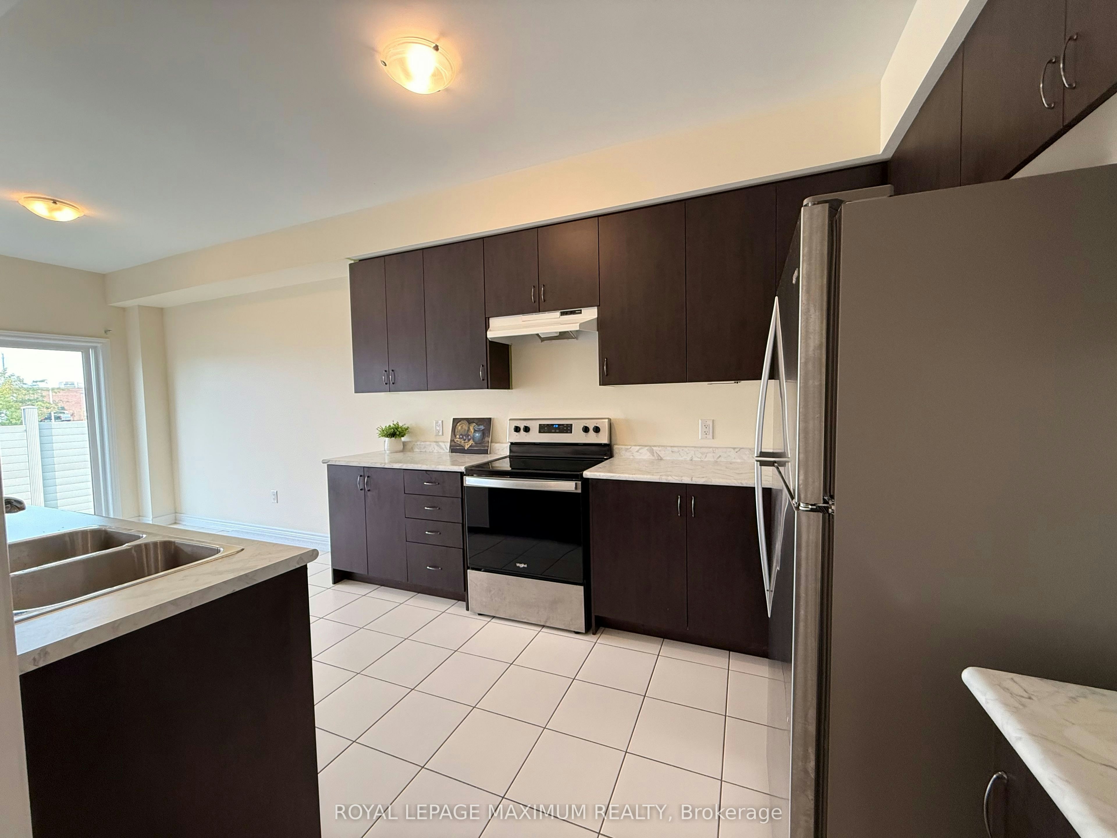 76 Blackwell Crescent, Bradford West Gwillimbury, ON, L3Z 4L4 - 3