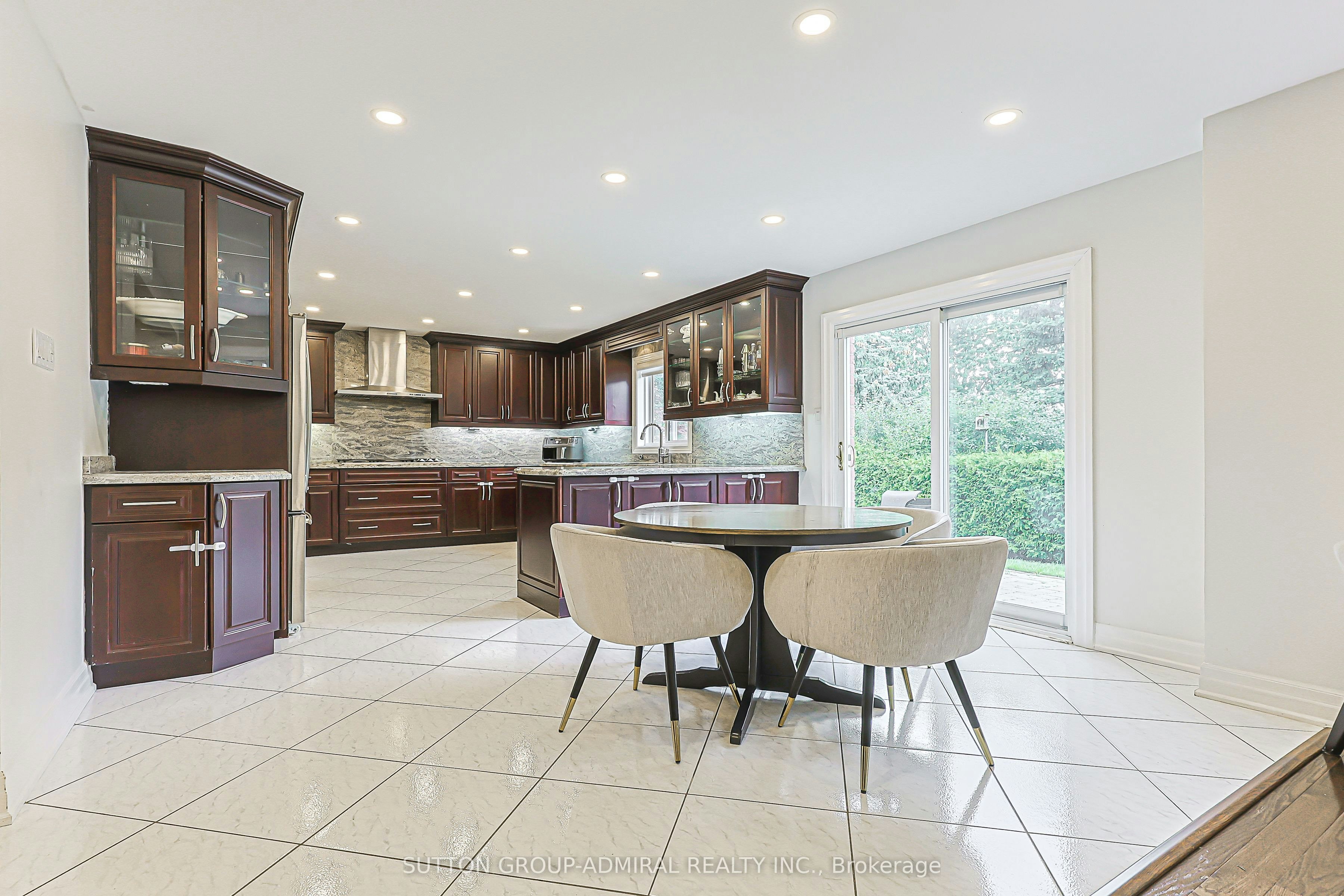 62 Pickett Crescent, Richmond Hill, ON, L4C 9L3 - 12