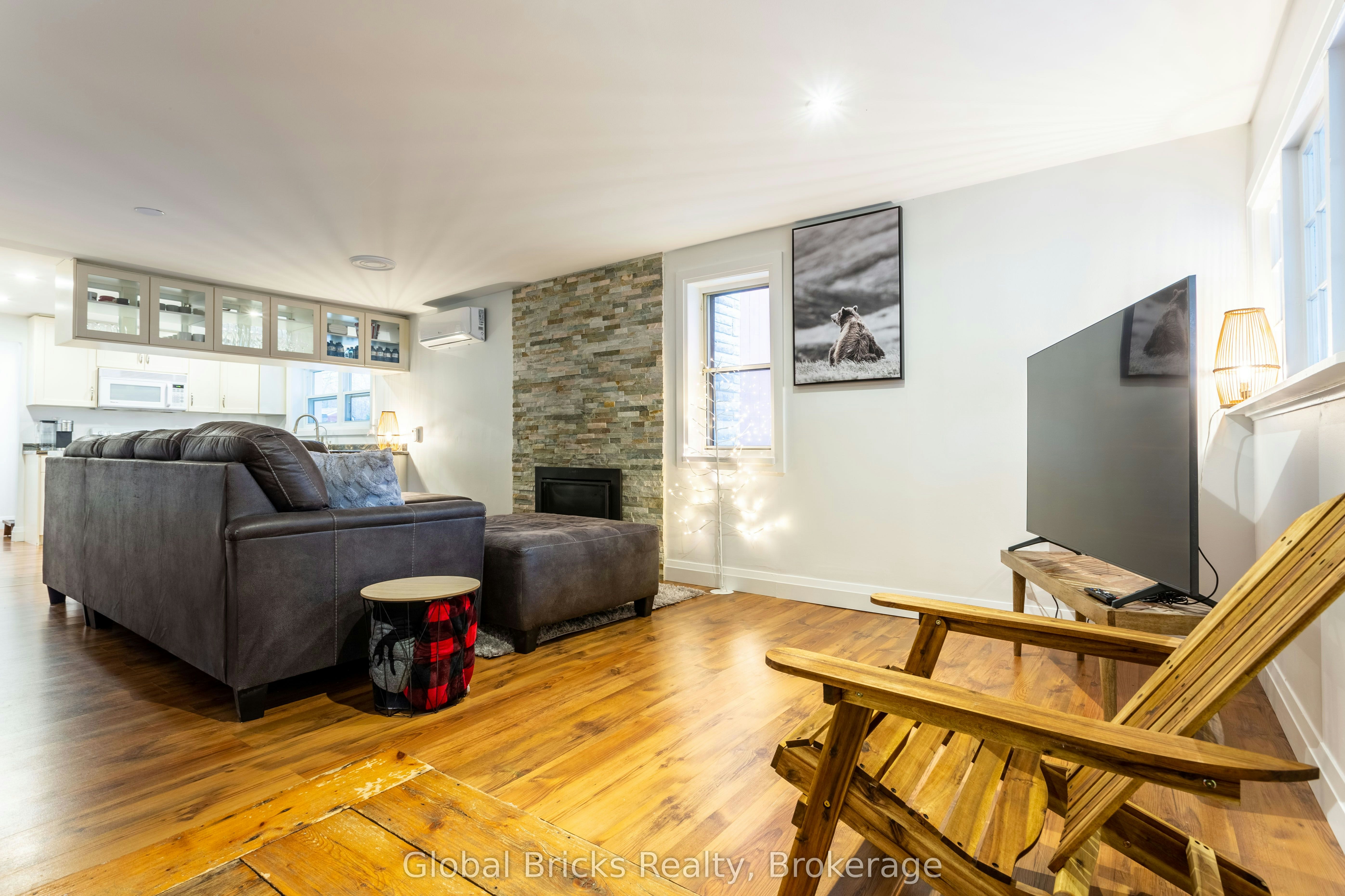 648 10th Line, Innisfil, ON, L9S 3N7