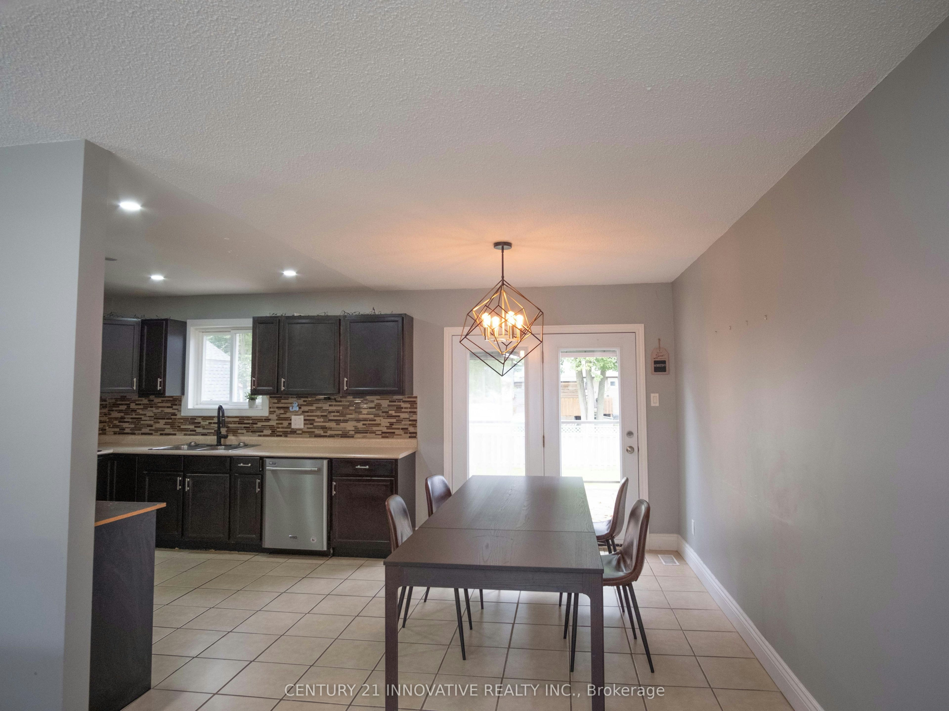 7 Pridham Crescent, Essa, ON, L0M 1B2 - 6
