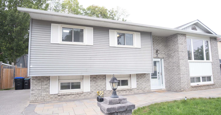 7 Pridham Crescent, Essa, ON, L0M 1B2 - 4