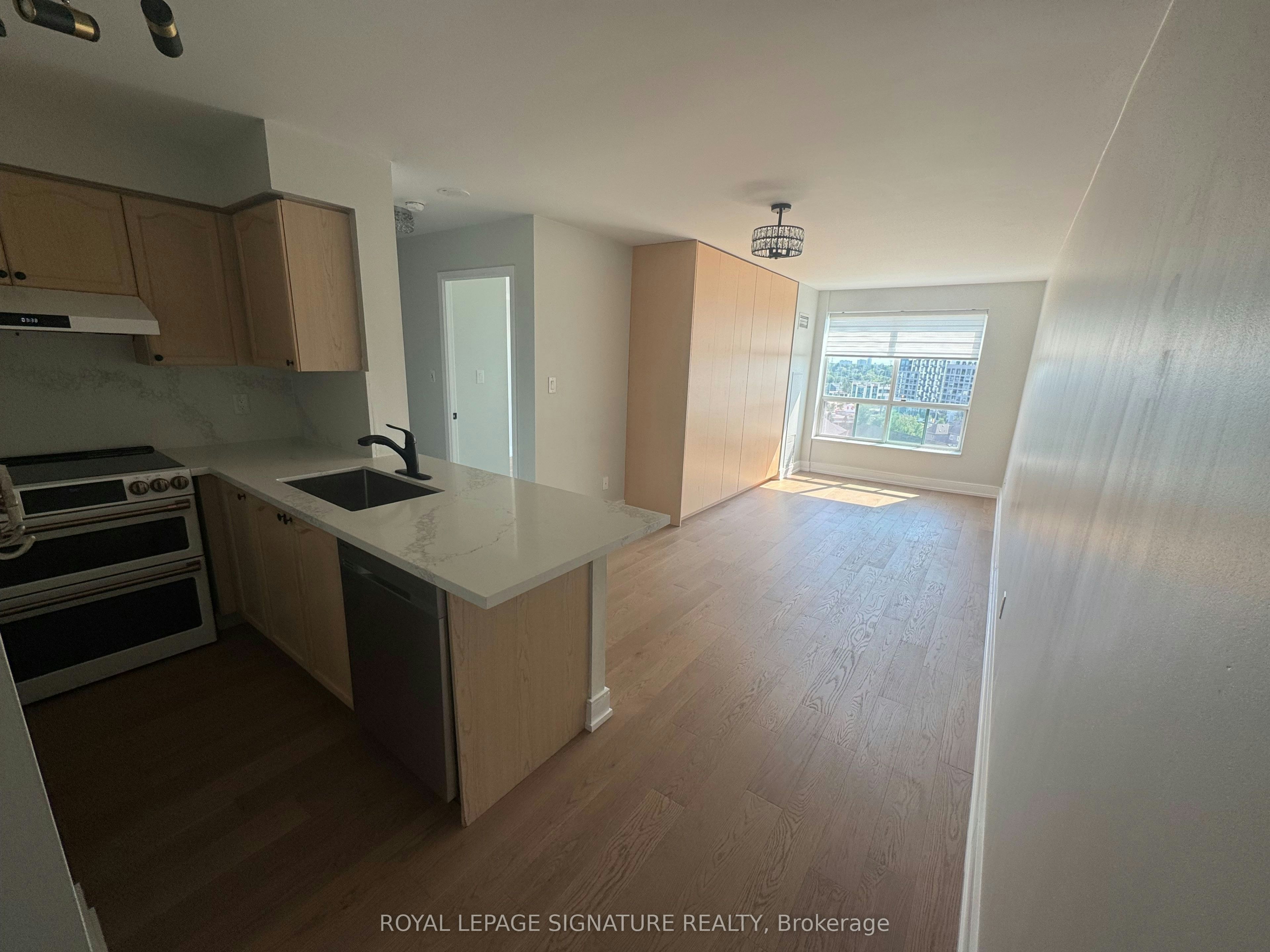 815-51 Baffin Court, Richmond Hill, ON, L4B 4P6 - 2