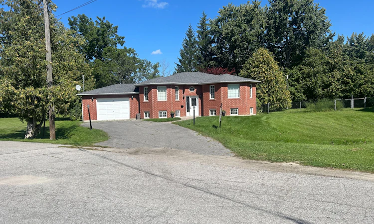 4 Bay Court